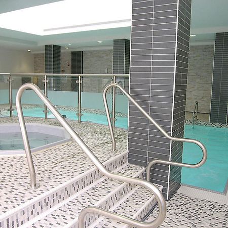 Napa Furnished Rental Apartments Square One มิสซิสซอกา ภายนอก รูปภาพ