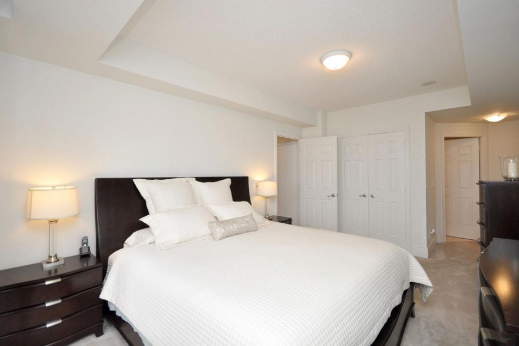 Napa Furnished Rental Apartments Square One มิสซิสซอกา ห้อง รูปภาพ