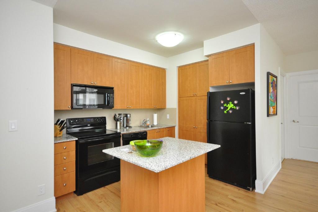 Napa Furnished Rental Apartments Square One มิสซิสซอกา ห้อง รูปภาพ