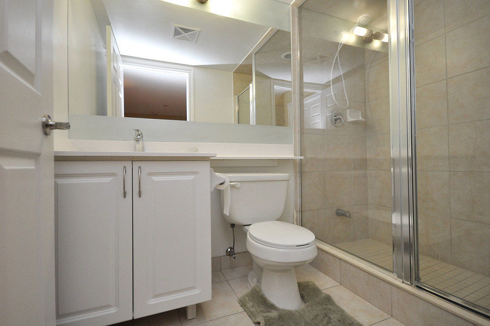 Napa Furnished Rental Apartments Square One มิสซิสซอกา ภายนอก รูปภาพ